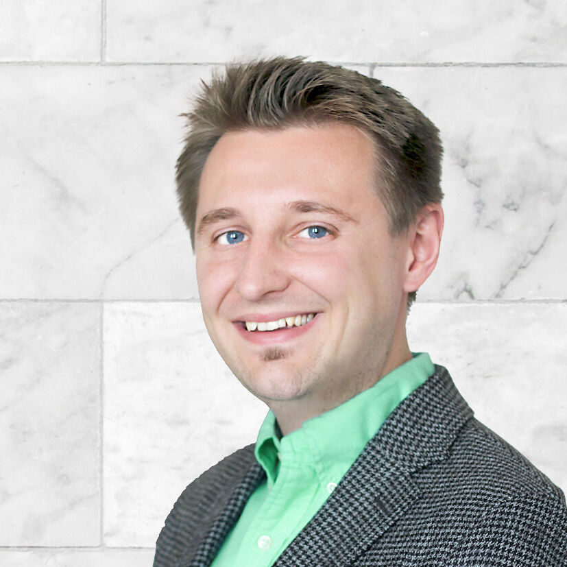 Branch Manager Jonas Mylnek